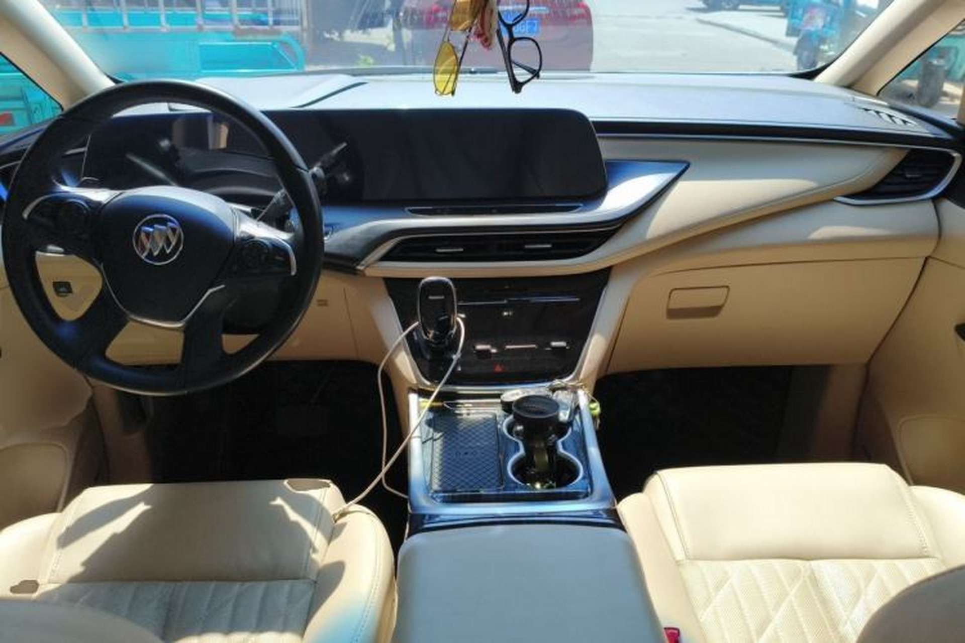 Used Buick GL8 2023 ES Lu Zun Flagship Model Center Console