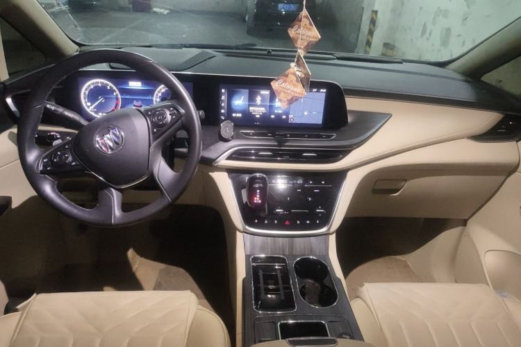 Used Buick GL8 2023 ES Lu Zun Deluxe and Yue Edition Center Console