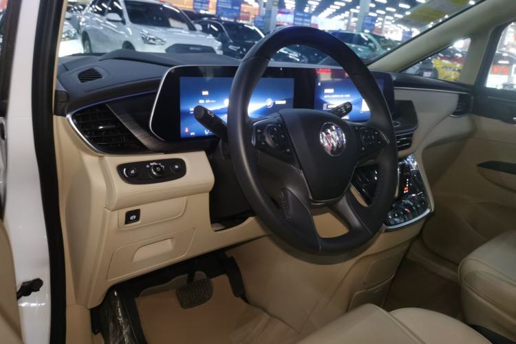 Used Buick GL8 2023 ES Lu Zun Deluxe Model Center Console