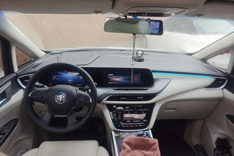 Used Buick GL8 2023 ES Lu Zun Deluxe Model Center Console