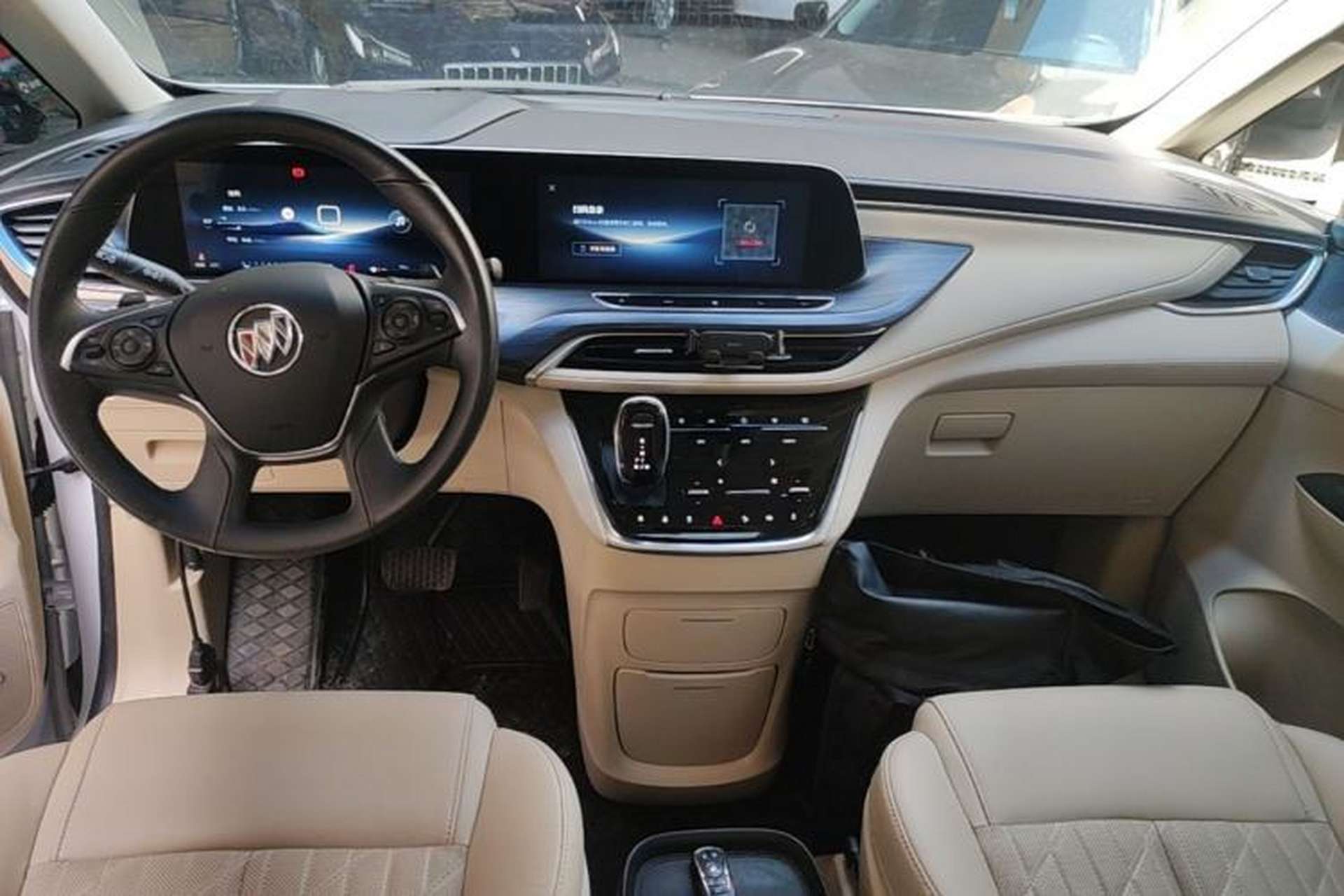 Used Buick GL8 2023 ES Lu Zun Flagship Model Center Console