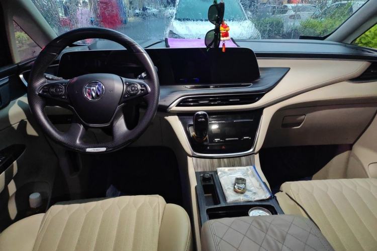 Used Buick GL8 2023 ES Lu Zun Comfort Model Center Console