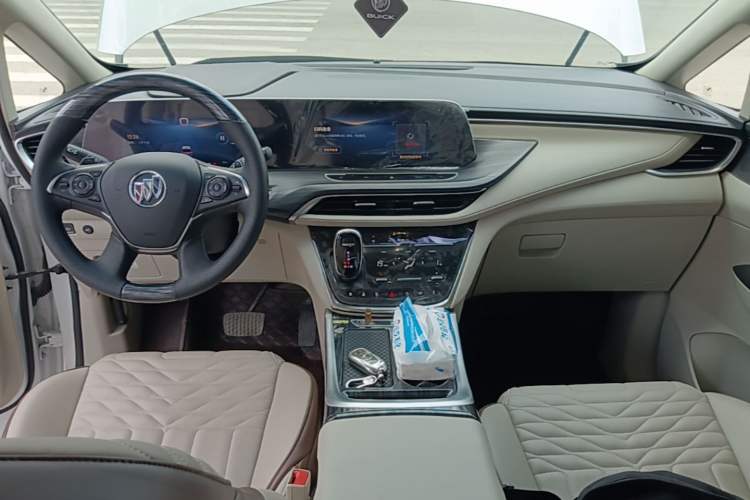 Used Buick GL8 2023 ES Lu Zun Comfort Model Center Console