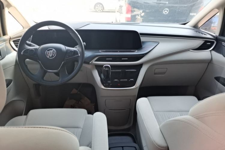 Used Buick GL8 2023 ES Lu Zun Comfort Model Center Console