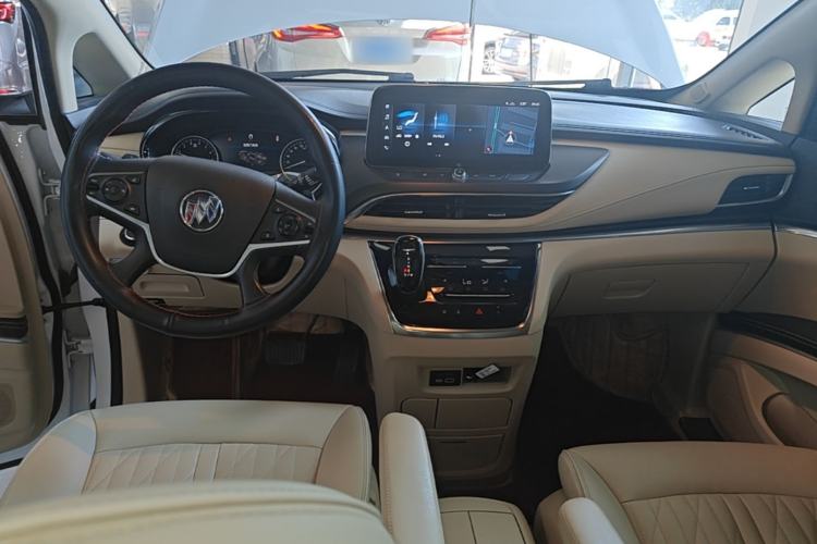 Used Buick GL8 2023 Facelifted Land Cruiser Executive Luxury Version Center Console