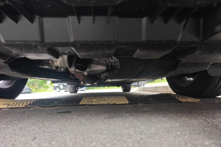 Used Buick GL8 2023 Facelifted Land Cruiser Executive Luxury Version Chassis Front