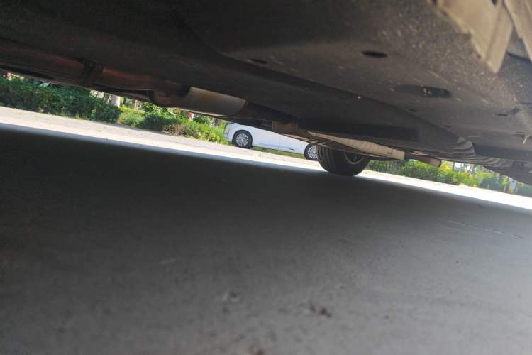 Used Buick GL8 2023 ES Lu Zun Deluxe and Yue Edition Chassis Front Left
