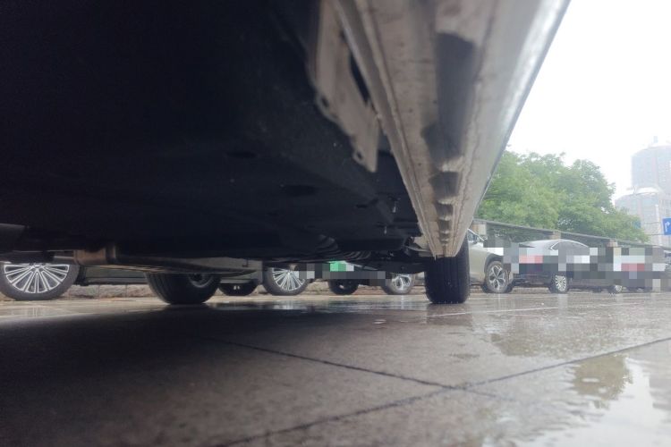 Used Buick GL8 2023 ES Lu Zun Deluxe Model Chassis Front Left