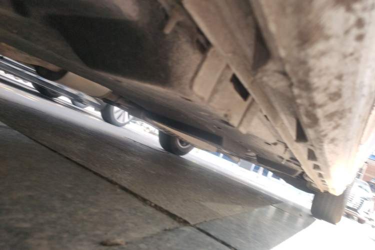 Used Buick GL8 2023 ES Lu Zun Deluxe Model Chassis Front Left