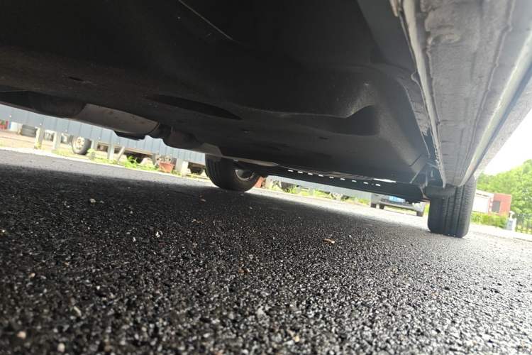 Used Buick GL8 2023 Land Executive Class Comfort Model Chassis Front Left