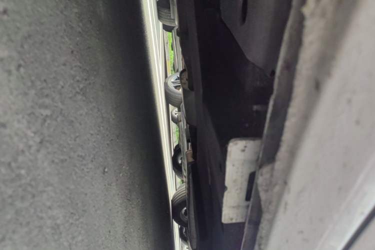 Used Buick GL8 2023 ES Lu Zun Luxury Model Chassis Front Left