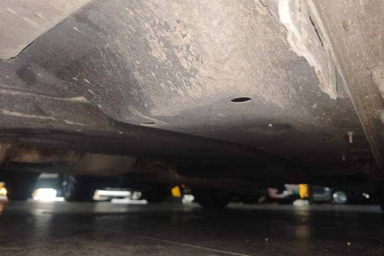 Used Buick GL8 2023 ES Lu Zun Deluxe Model Chassis Front Left