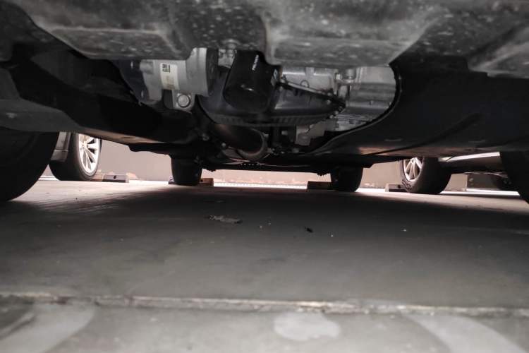 Used Buick GL8 2023 Land Executive Class Smart Enjoyment Model Chassis Front