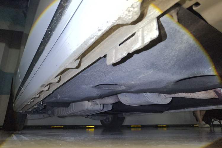 Used Buick GL8 2023 ES Lu Zun Deluxe and Yue Edition Chassis Front Right