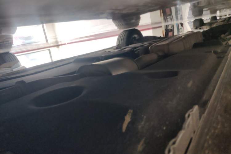 Used Buick GL8 2023 ES Lu Zun Deluxe Model Chassis Front Right
