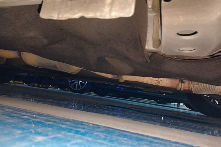 Used Buick GL8 2023 ES Lu Zun Deluxe Model Chassis Front Right