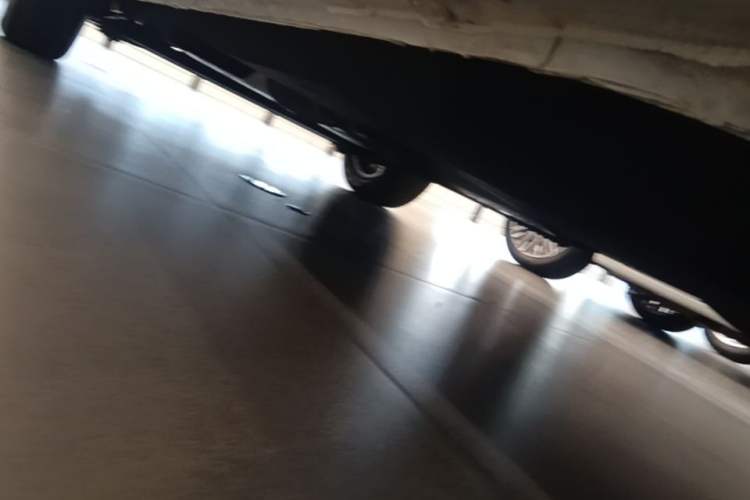 Used Buick GL8 2023 Land Executive Class Comfort Model Chassis Front Right