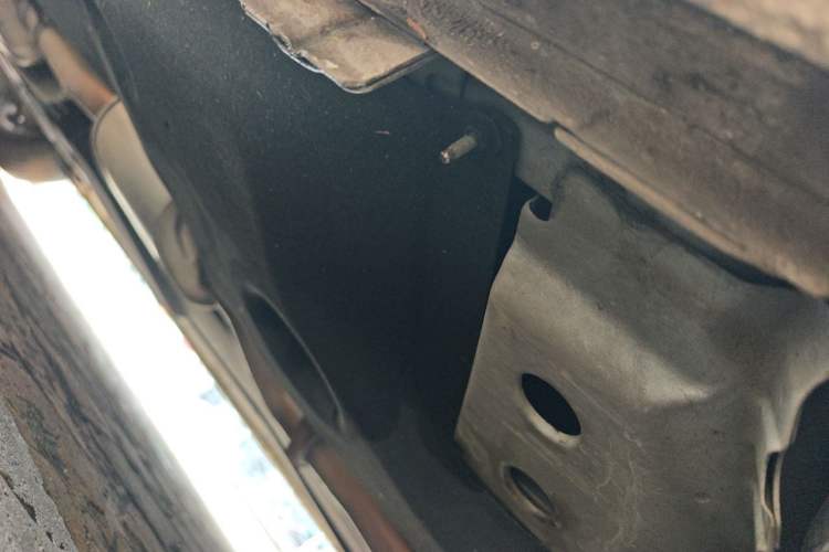 Used Buick GL8 2023 ES Lu Zun Comfort Model Chassis Front Right