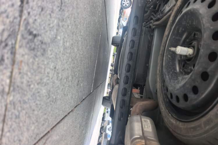 Used Buick GL8 2023 Facelifted Land Cruiser Executive Luxury Version Chassis Rear