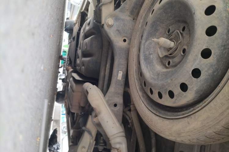 Used Buick GL8 2023 ES Lu Zun Deluxe and Yue Edition Chassis Rear