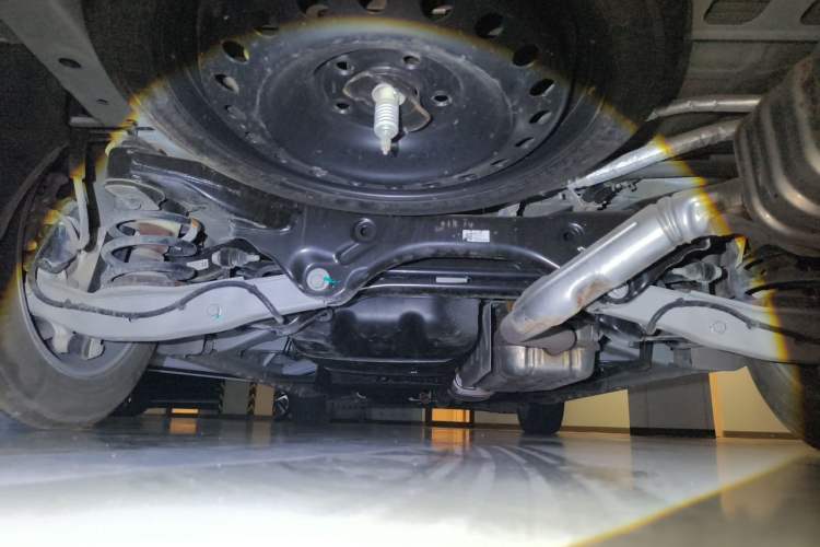 Used Buick GL8 2023 ES Lu Zun Deluxe and Yue Edition Chassis Rear