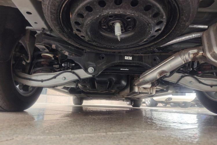 Used Buick GL8 2023 ES Lu Zun Deluxe Model Chassis Rear