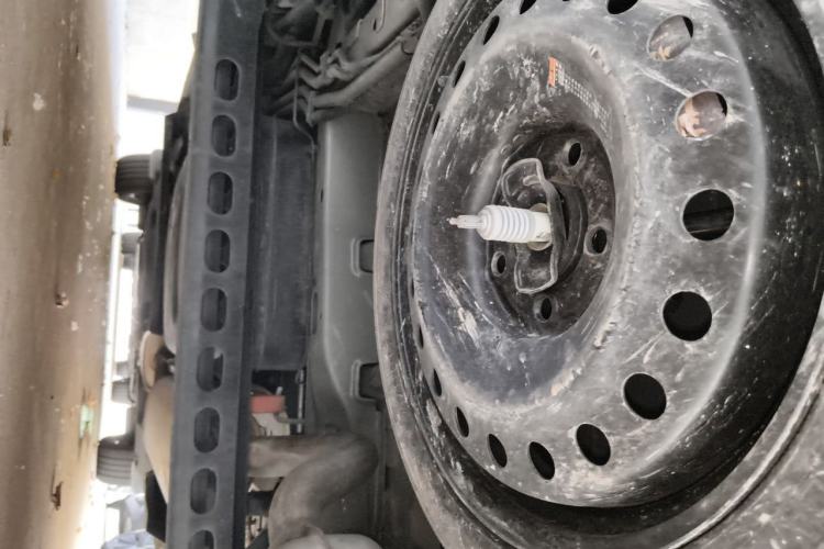 Used Buick GL8 2023 Facelifted Land Cruiser Executive Luxury Version Chassis Rear