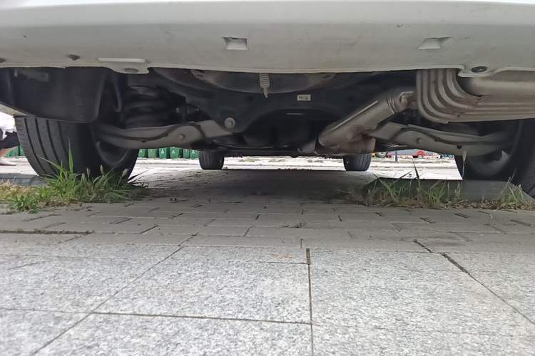 Used Buick GL8 2023 ES Lu Zun Luxury Model Chassis Rear