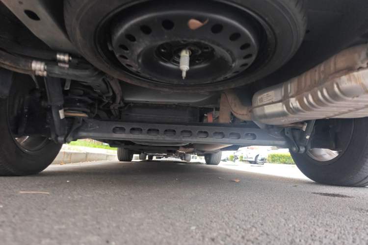 Used Buick GL8 2023 Facelifted Land Cruiser Executive Luxury Version Chassis Rear