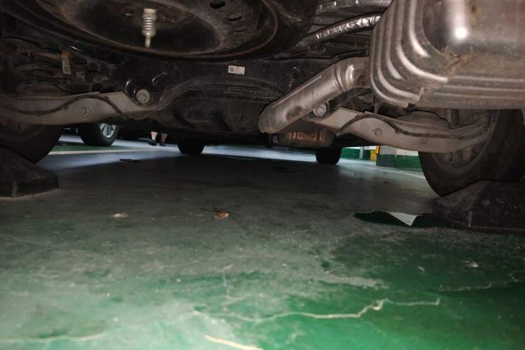 Used Buick GL8 2023 ES Lu Zun Comfort Model Chassis Rear