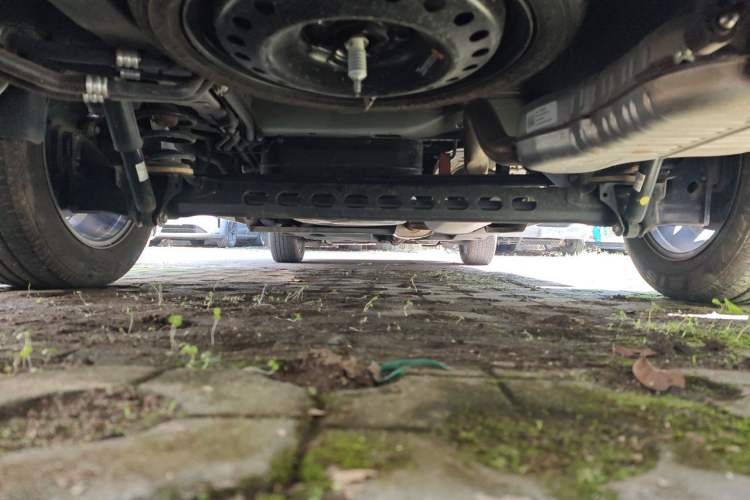 Used Buick GL8 2023 Facelifted Land Cruiser Executive Luxury Version Chassis Rear