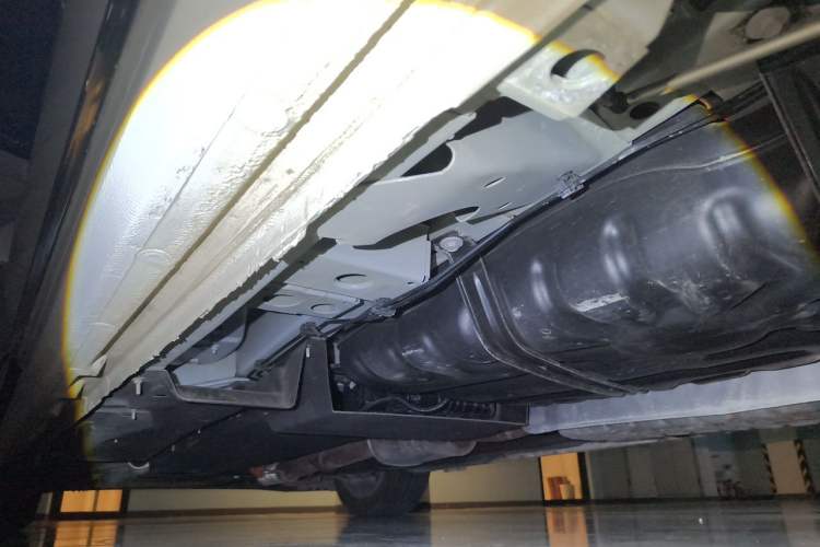 Used Buick GL8 2023 ES Lu Zun Deluxe and Yue Edition Chassis Rear Left