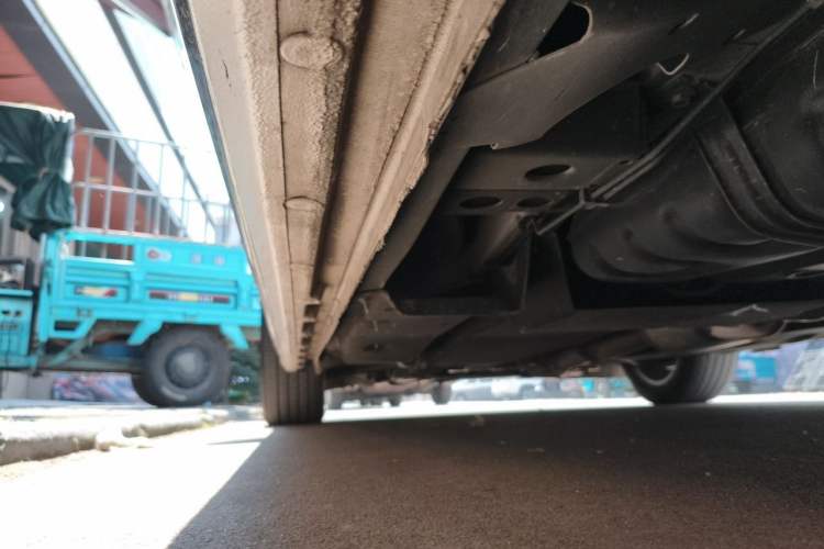 Used Buick GL8 2023 ES Lu Zun Flagship Model Chassis Rear Left