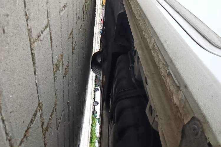 Used Buick GL8 2023 ES Lu Zun Luxury Model Chassis Rear Left
