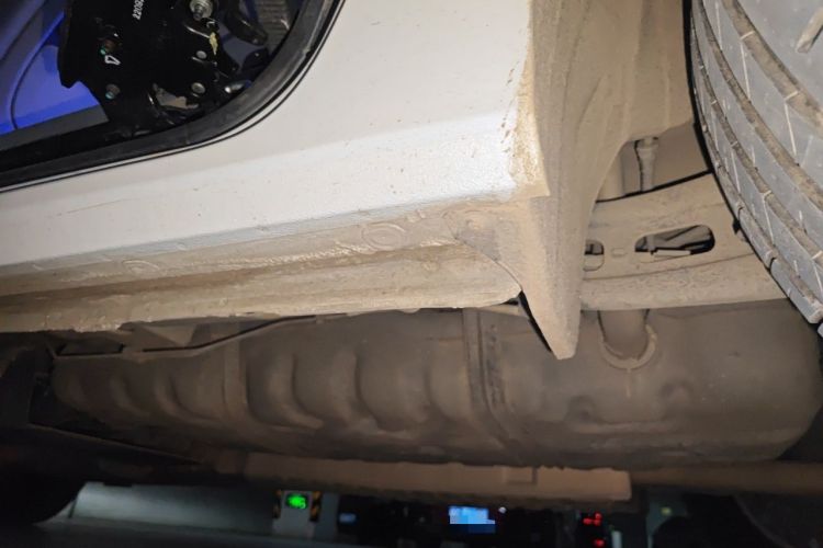 Used Buick GL8 2023 ES Lu Zun Deluxe Model Chassis Rear Left