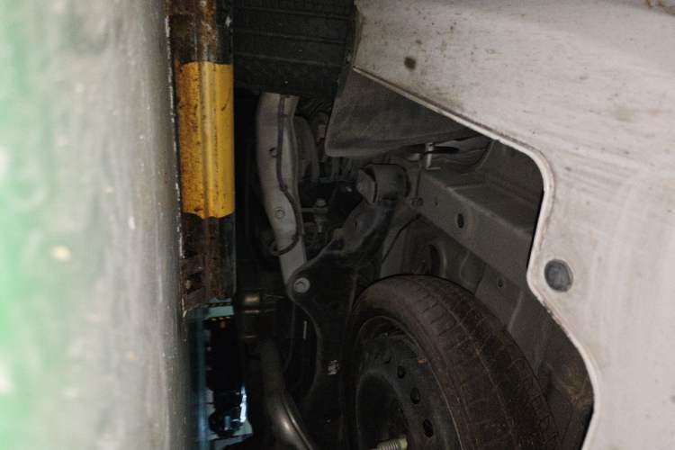 Used Buick GL8 2023 ES Lu Zun Luxury Model Chassis Rear Left