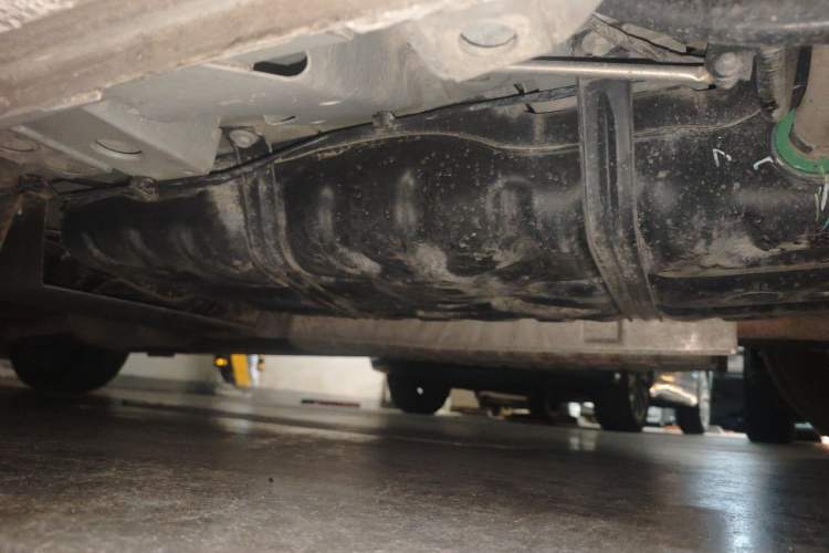 Used Buick GL8 2023 ES Lu Zun Deluxe Model Chassis Rear Left