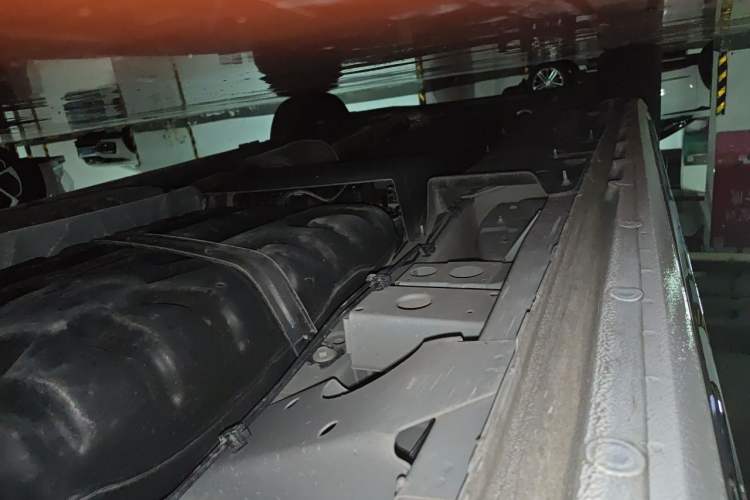 Used Buick GL8 2023 ES Lu Zun Deluxe Model Chassis Rear Left
