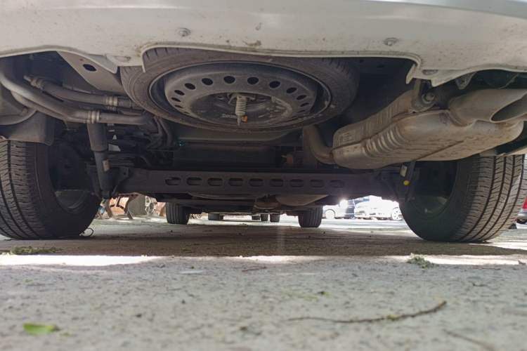 Used Buick GL8 2023 Facelifted Land Cruiser Executive Luxury Version Chassis Rear