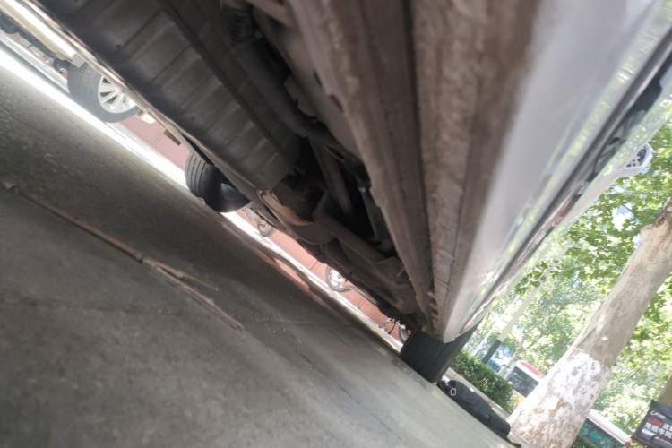 Used Buick GL8 2023 ES Lu Zun Deluxe Model Chassis Rear Right