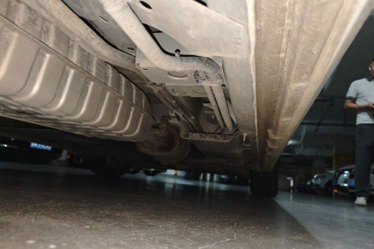 Used Buick GL8 2023 ES Lu Zun Luxury Edition and Yue Version Chassis Rear Right