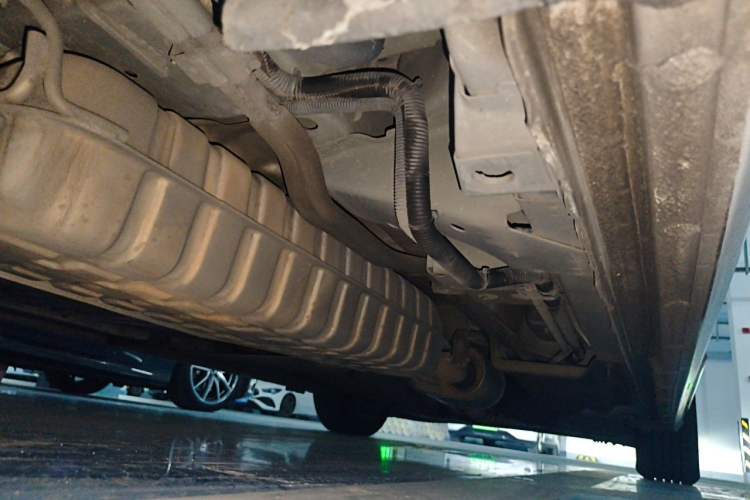 Used Buick GL8 2023 ES Lu Zun Deluxe Model Chassis Rear Right