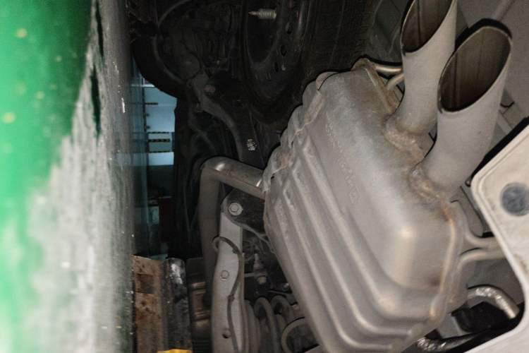 Used Buick GL8 2023 ES Lu Zun Luxury Model Chassis Rear Right