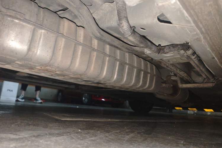 Used Buick GL8 2023 ES Lu Zun Deluxe Model Chassis Rear Right