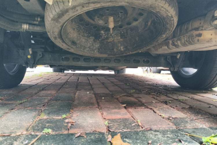 Used Buick GL8 2023 Land Executive Class Comfort Model Chassis Rear