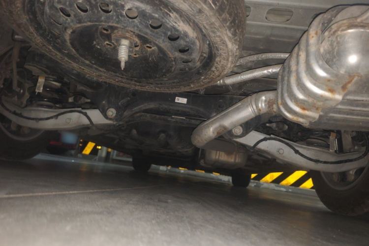 Used Buick GL8 2023 ES Lu Zun Deluxe Model Chassis Rear