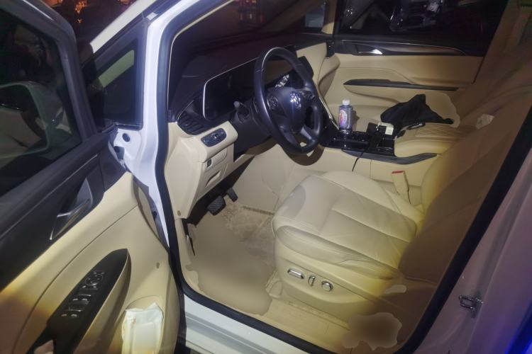 Used Buick GL8 2023 ES Lu Zun Deluxe Model Driver Seat