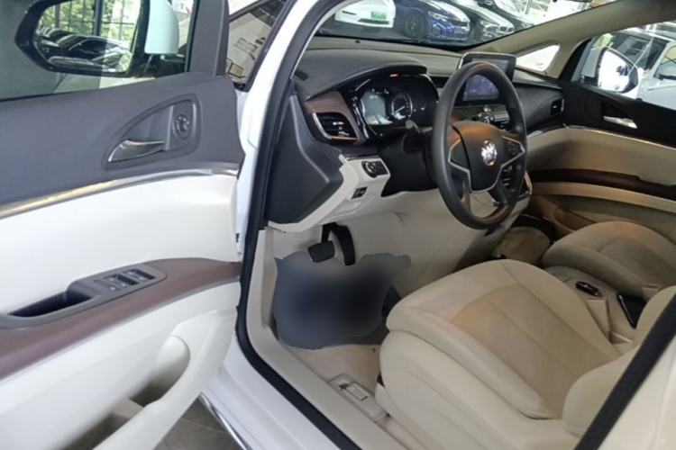 Used Buick GL8 2023 Land Executive Class Comfort Model Driver Seat