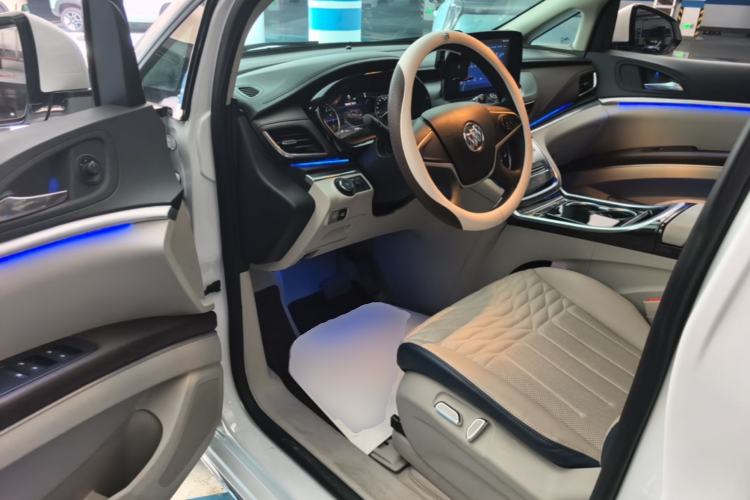 Used Buick GL8 2023 Land Executive Class Comfort Model Driver Seat