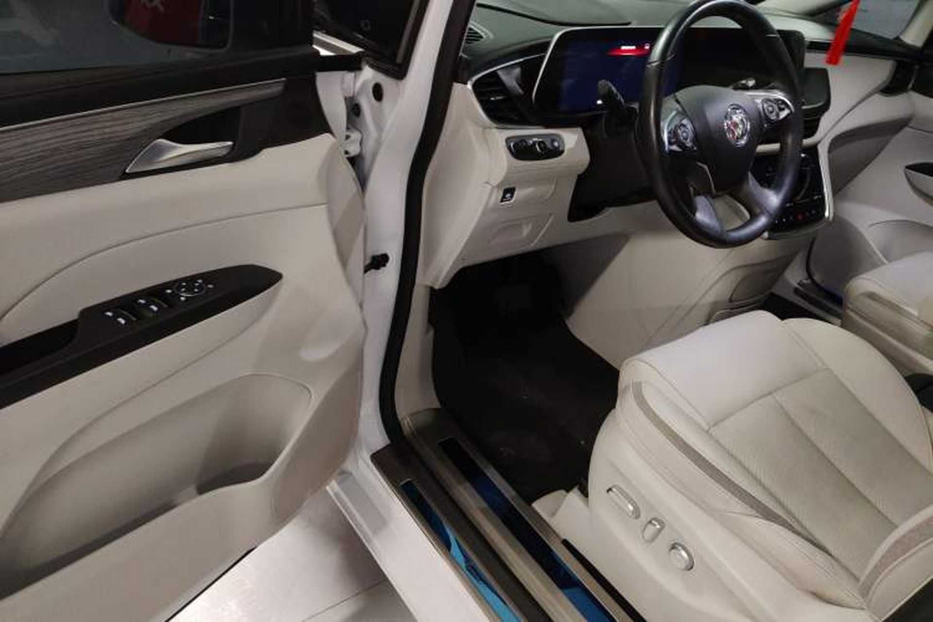 Used Buick GL8 2023 ES Lu Zun Deluxe and Yue Edition Driver Seat